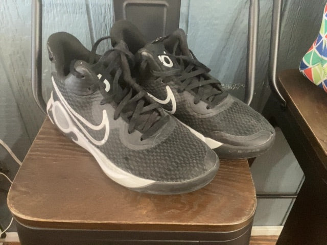 Black Nike KD Basketball Shoes, 7.5