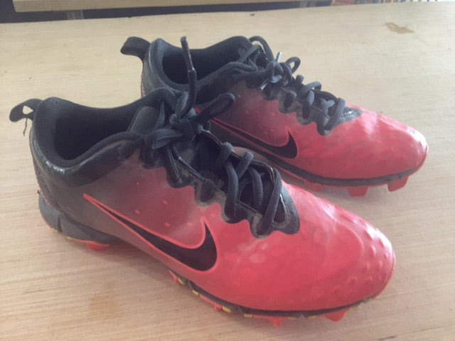Pink/Black Nike Baseball Cleats, 5Y