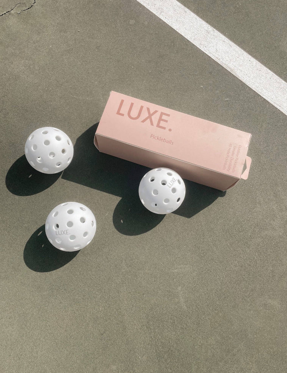 Pickle ball balls